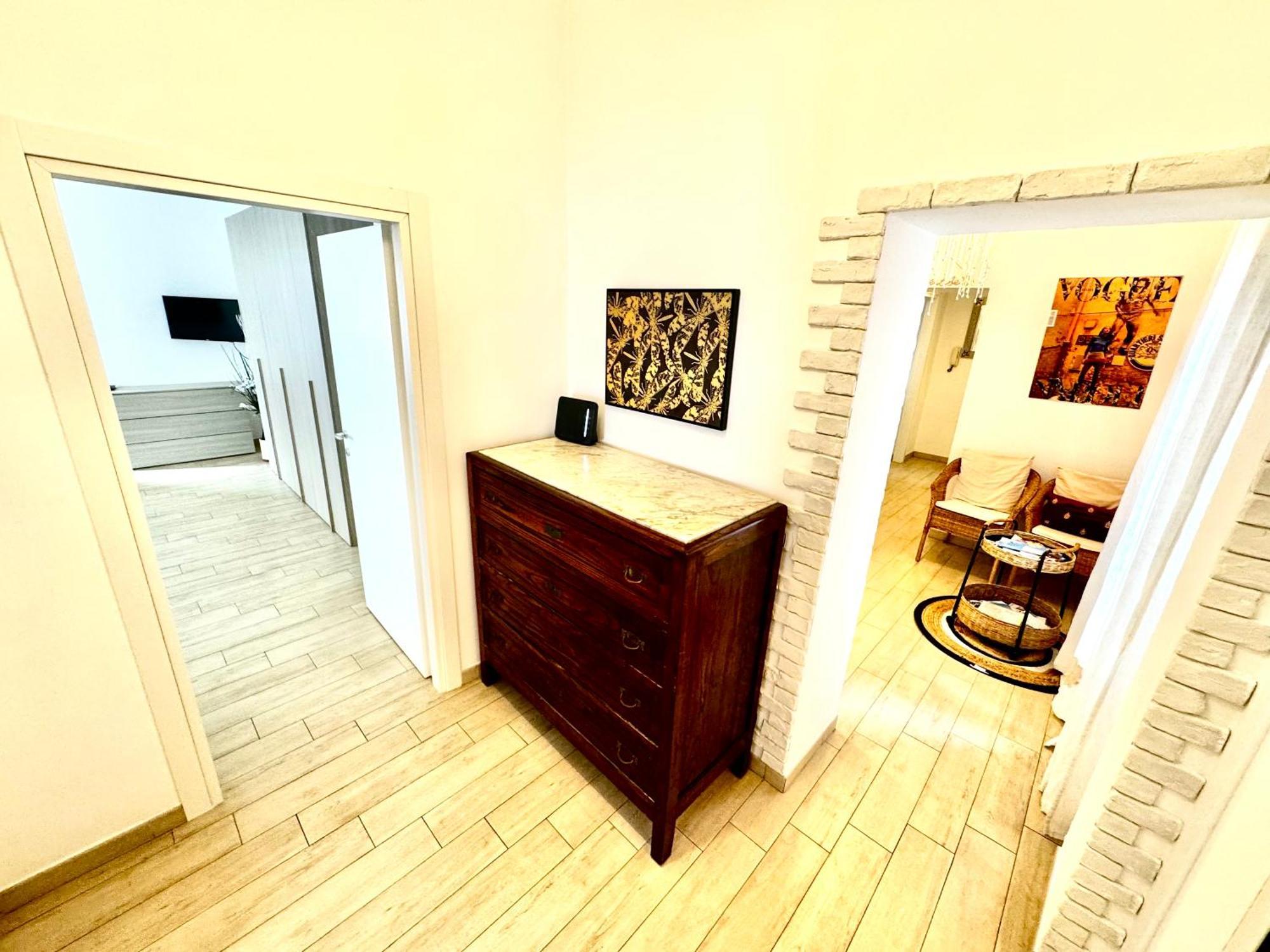 La Casa Di Sarah Aspetta Voi Apartamento Nápoles Exterior foto