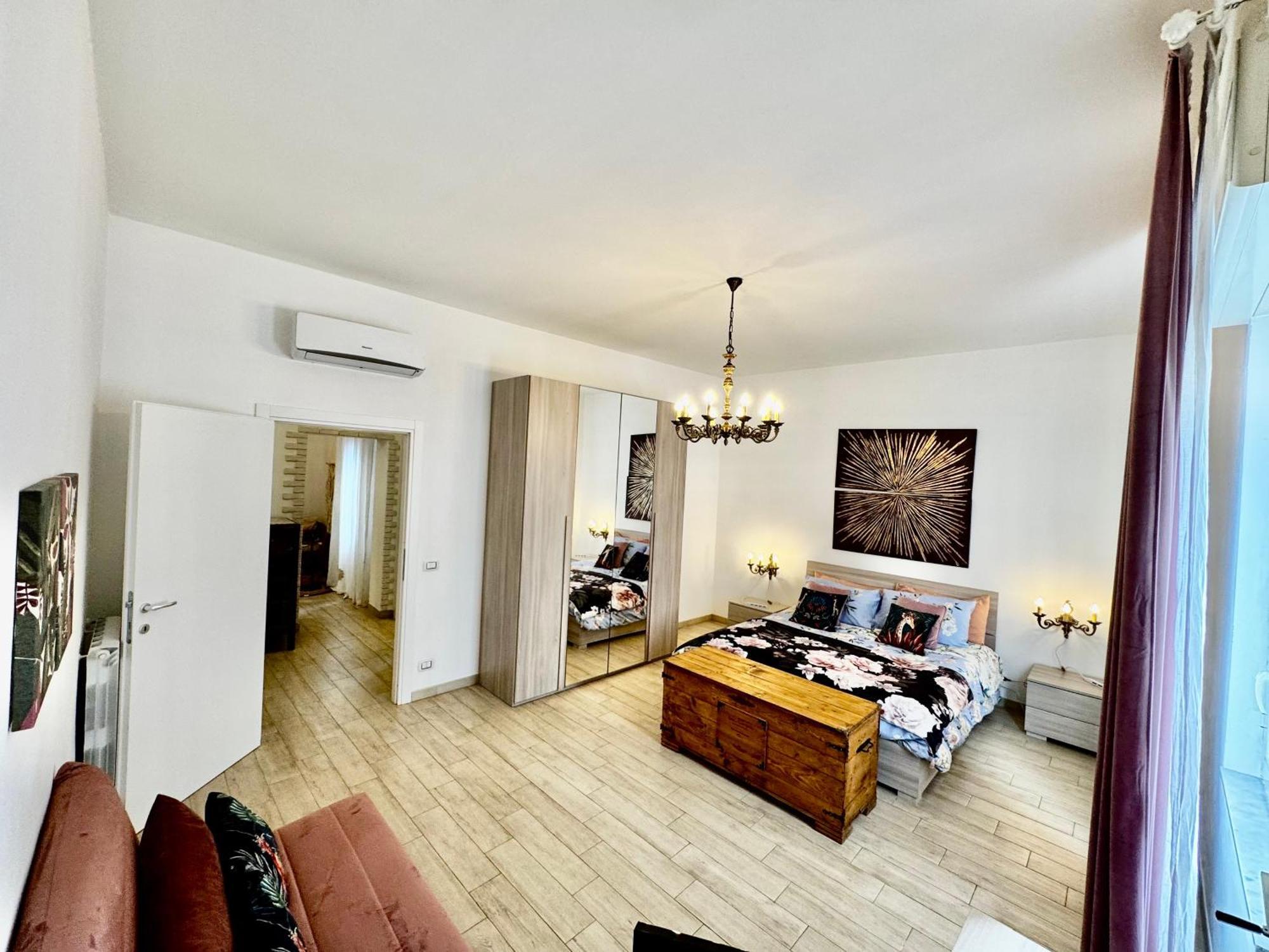 La Casa Di Sarah Aspetta Voi Apartamento Nápoles Exterior foto