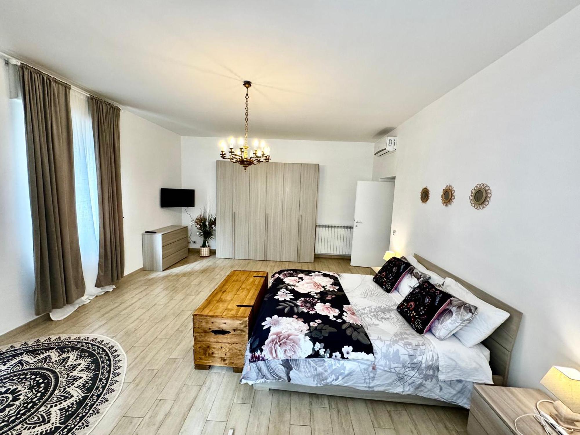 La Casa Di Sarah Aspetta Voi Apartamento Nápoles Exterior foto