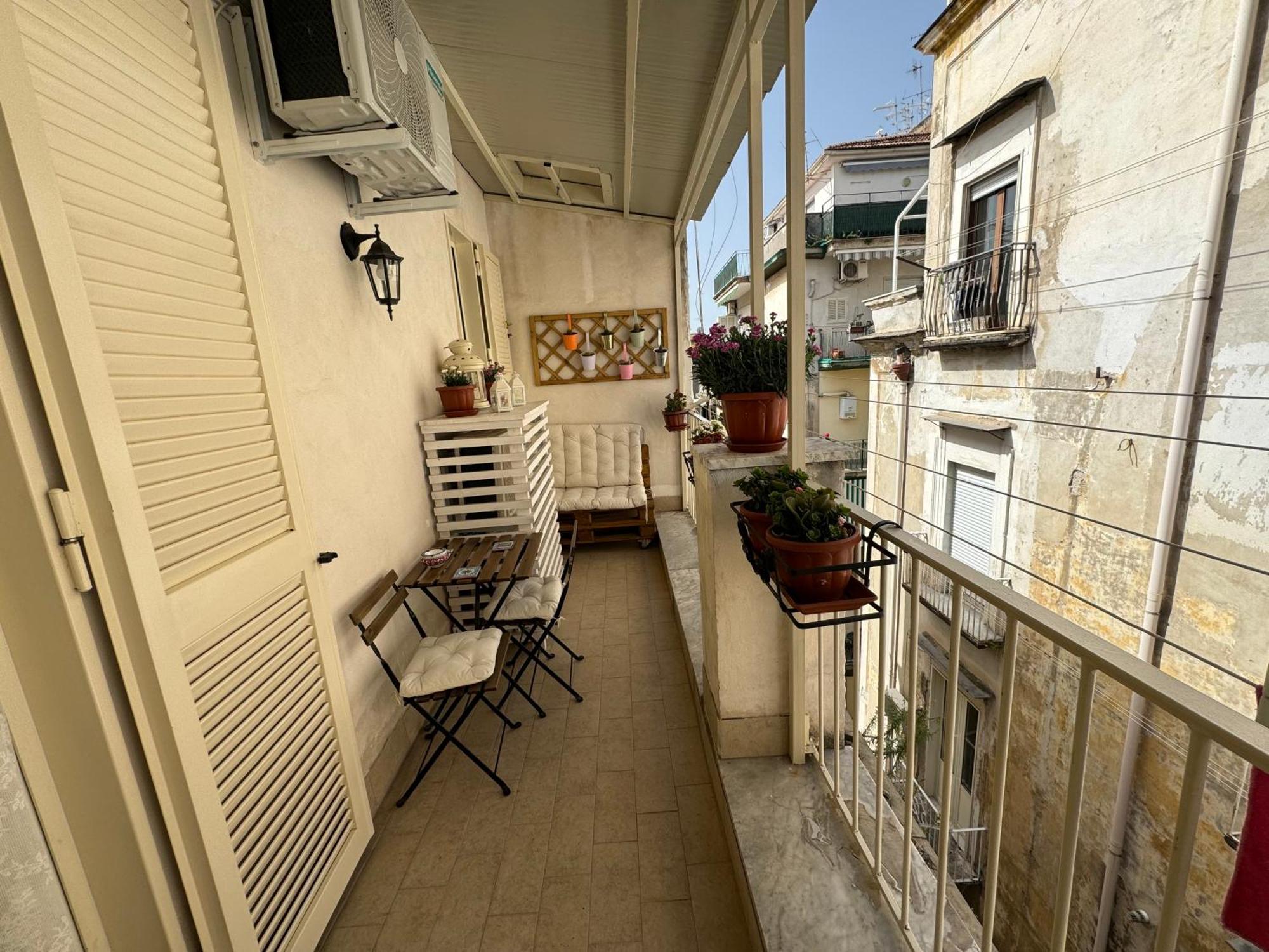 La Casa Di Sarah Aspetta Voi Apartamento Nápoles Exterior foto