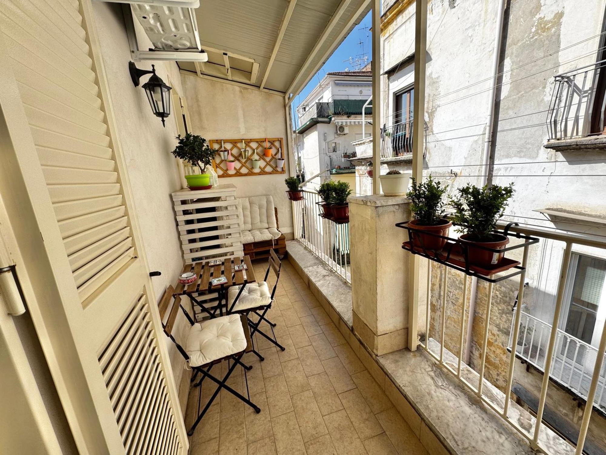 La Casa Di Sarah Aspetta Voi Apartamento Nápoles Exterior foto